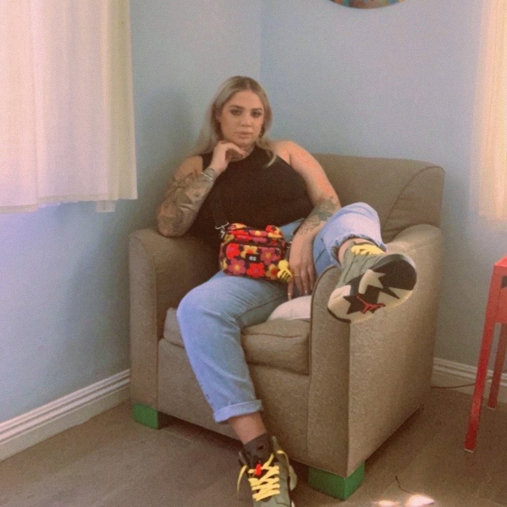 Meet your Posher, Selena